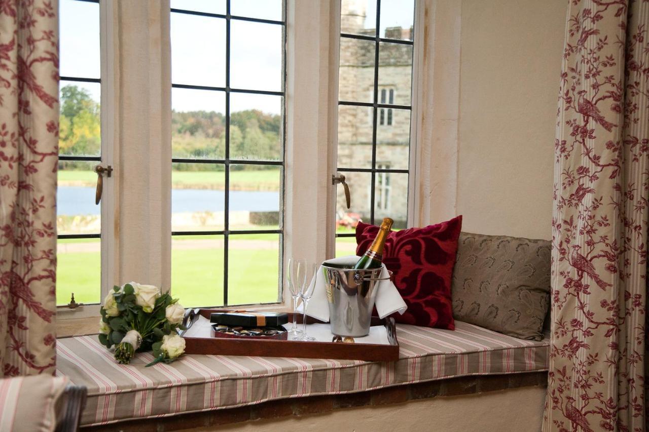 Leeds Castle Maiden'S Tower Bed & Breakfast Maidstone Exterior photo